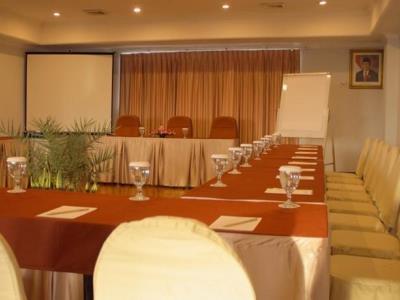 Weta International Hotel Surabaja Zewnętrze zdjęcie