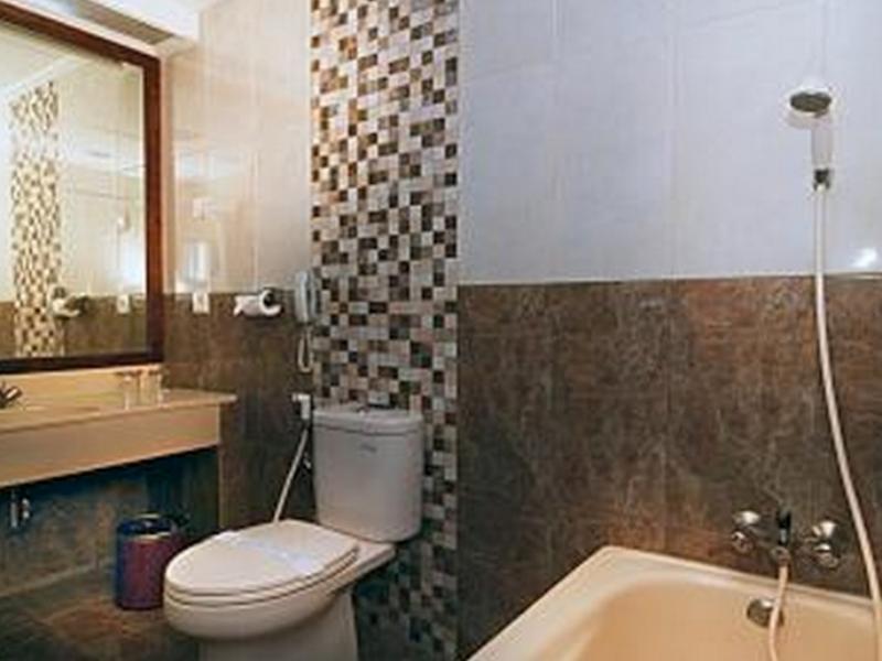 Weta International Hotel Surabaja Zewnętrze zdjęcie