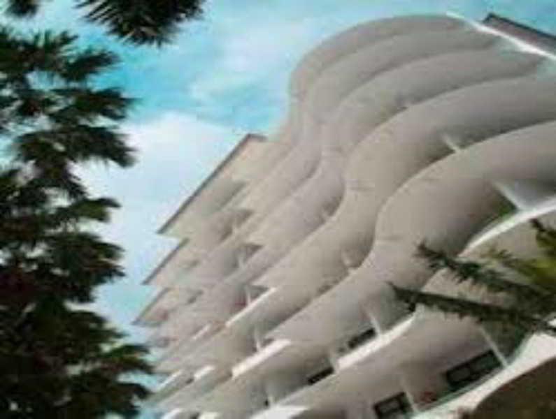 Weta International Hotel Surabaja Zewnętrze zdjęcie