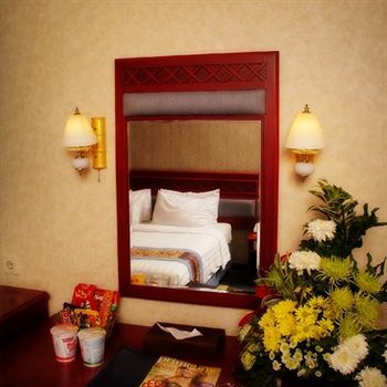 Weta International Hotel Surabaja Zewnętrze zdjęcie